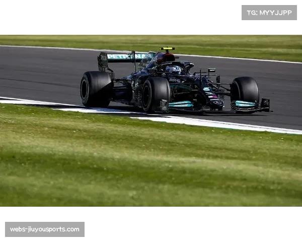 梅赛德斯凭借巴西站双车登台 车队积分榜反超红牛暂列第二位